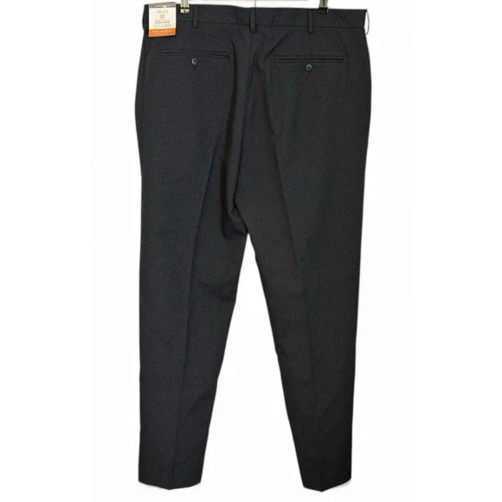 Van Heusen Traveler Straight Fit‎ Premium  Men's Pants 38x32 Charcoal Gray